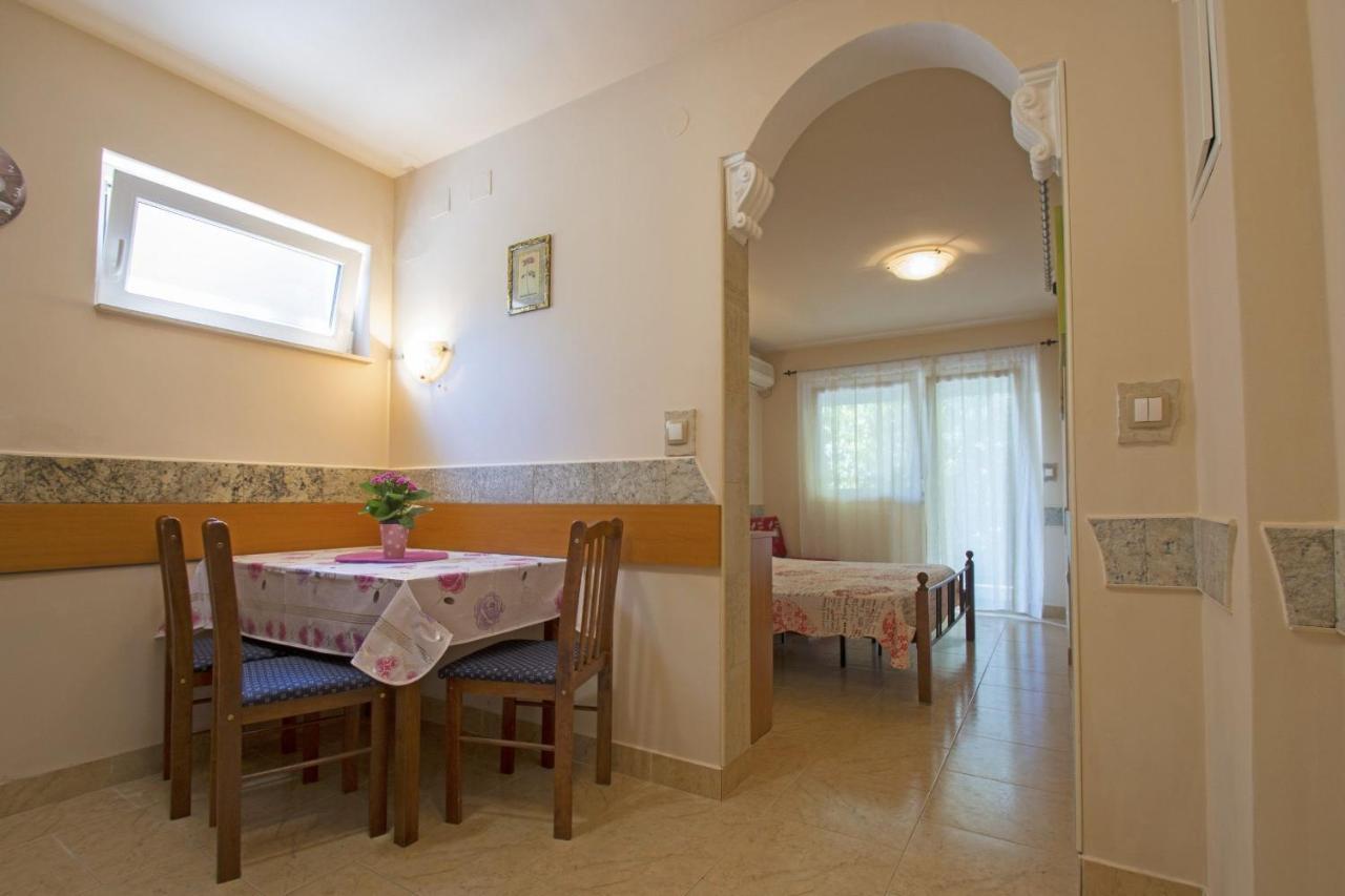 Apartments Oaza Dramalj Luaran gambar