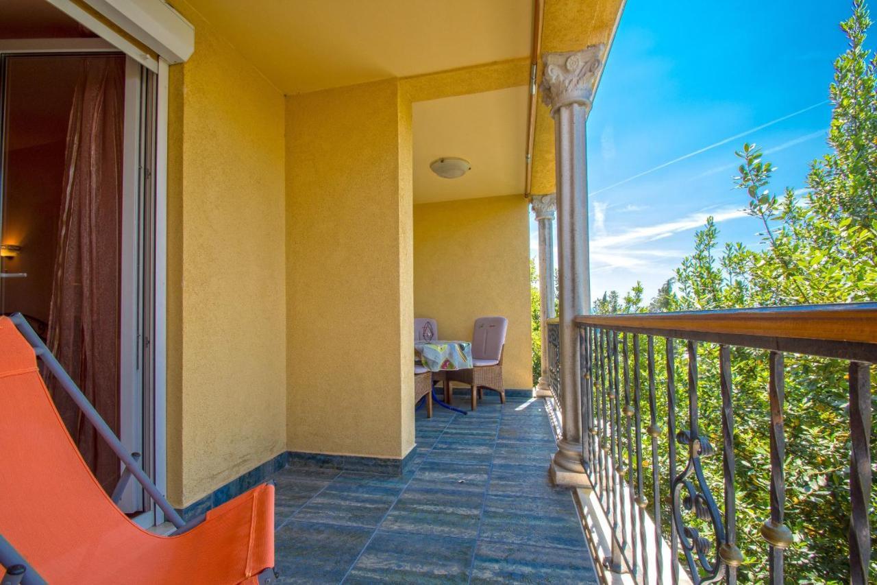 Apartments Oaza Dramalj Luaran gambar