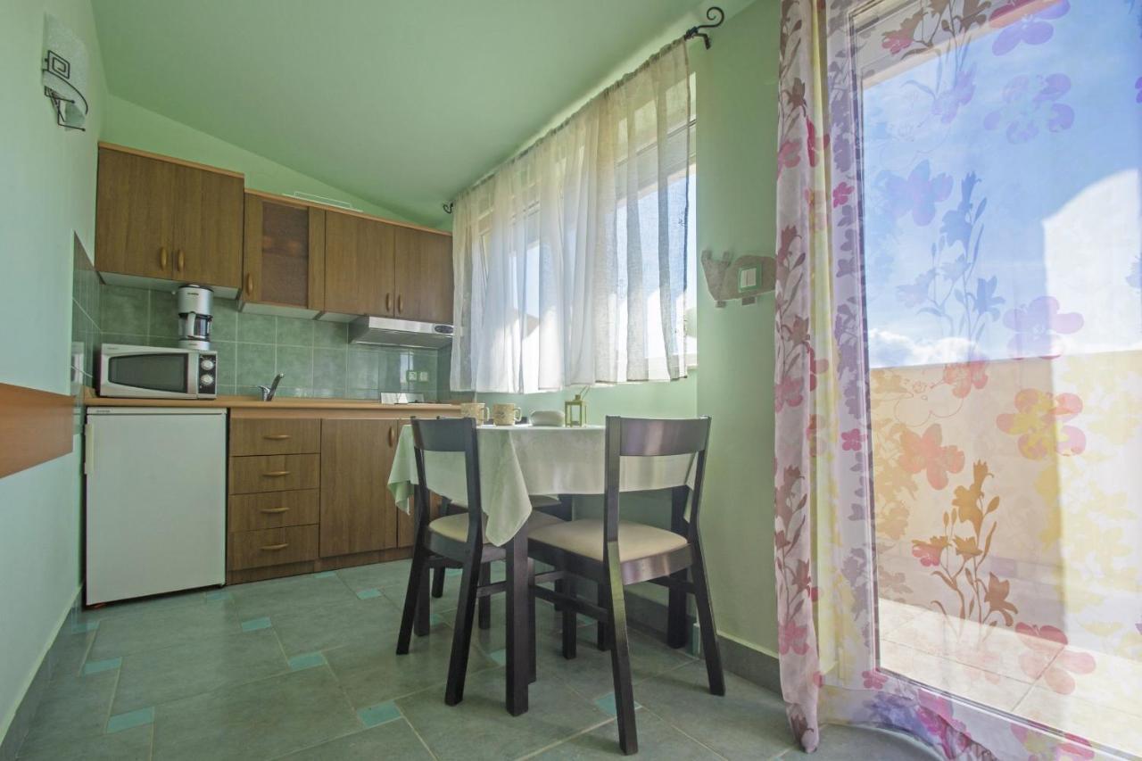 Apartments Oaza Dramalj Luaran gambar