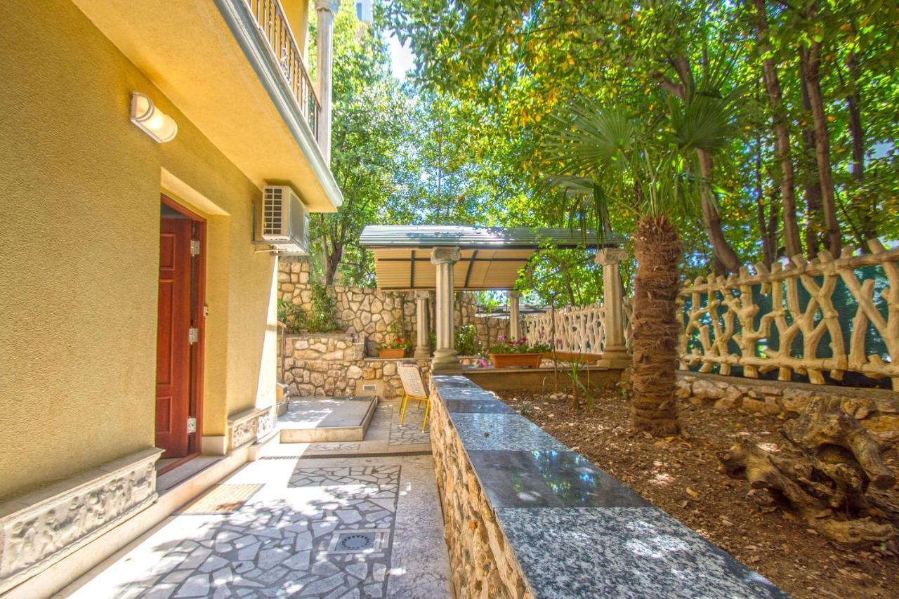 Apartments Oaza Dramalj Luaran gambar